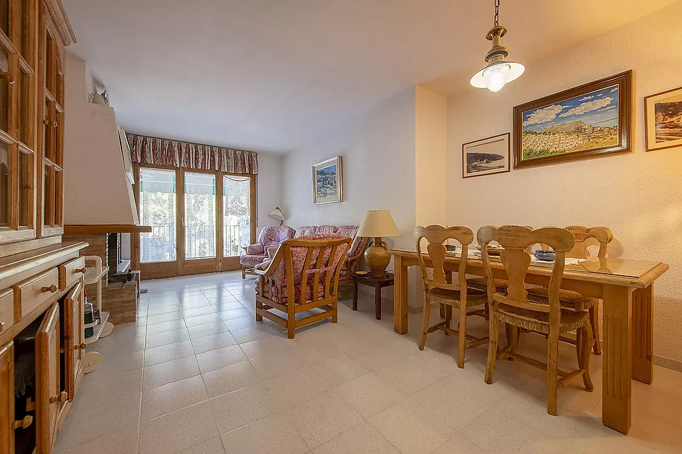 Appartement à vendre à Tamariu