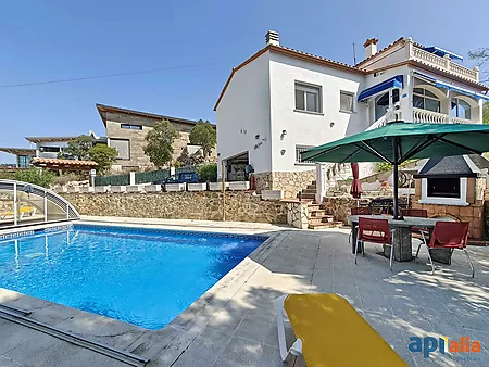 Villa for sale in Calonge