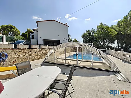 Villa for sale in Calonge