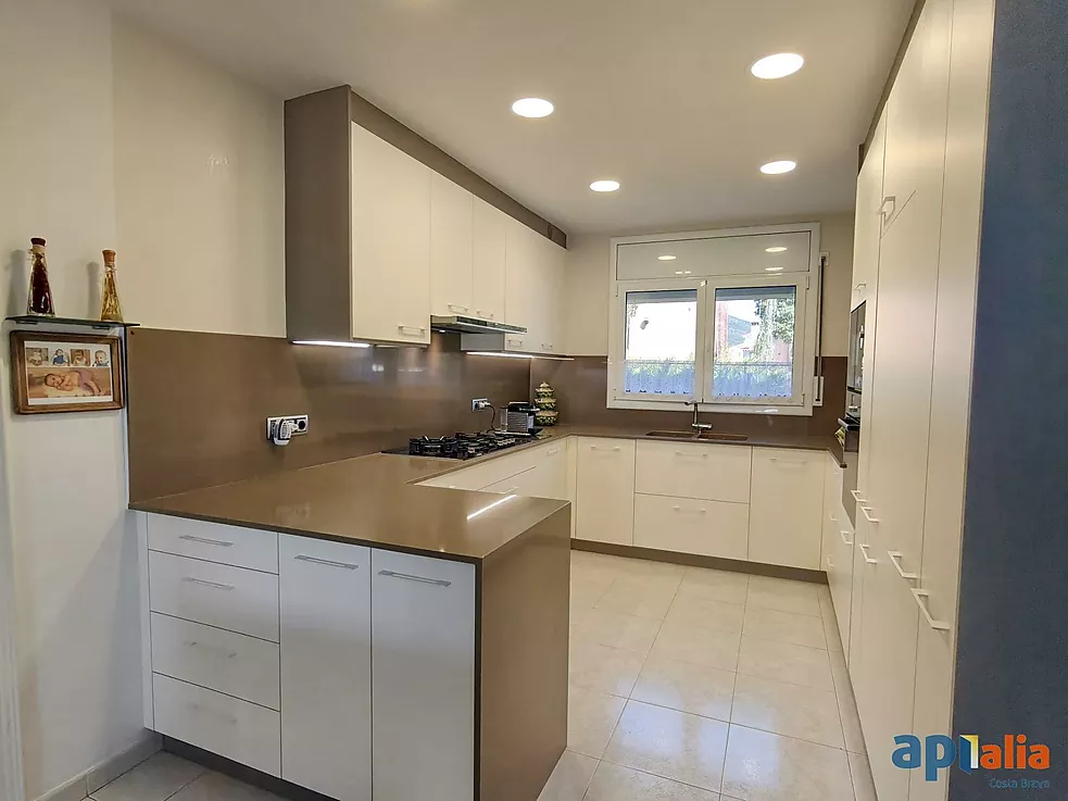 Villa for sale in Calonge