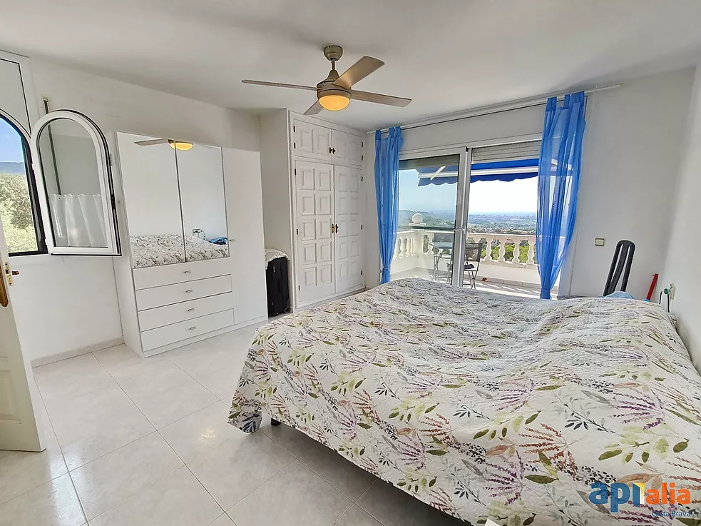 Villa for sale in Calonge
