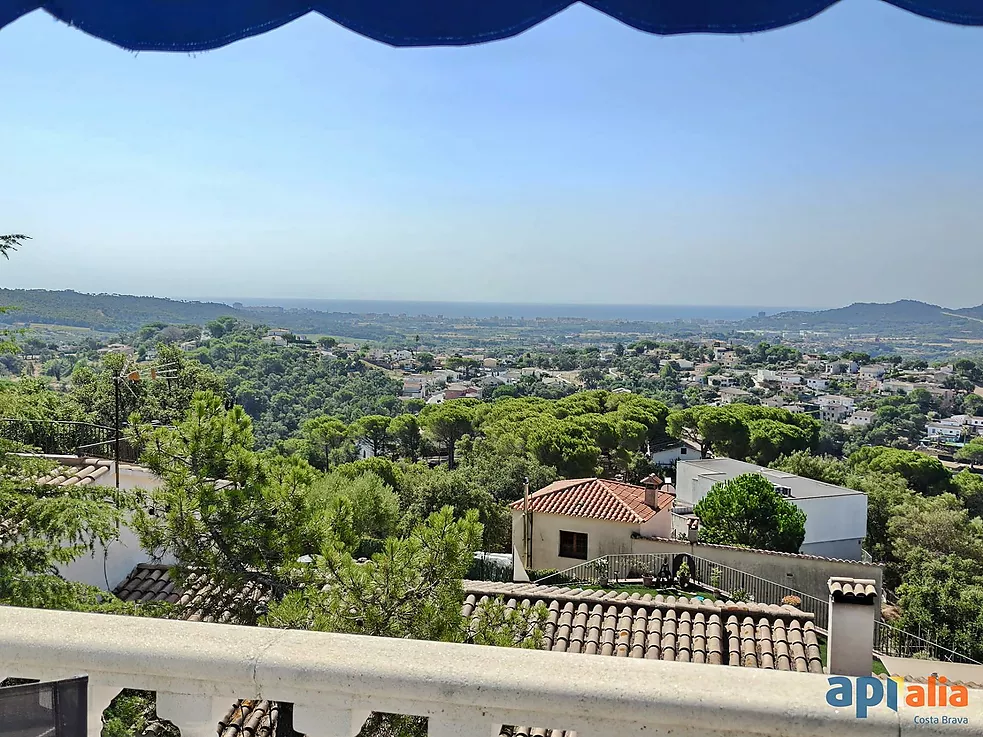 Villa for sale in Calonge