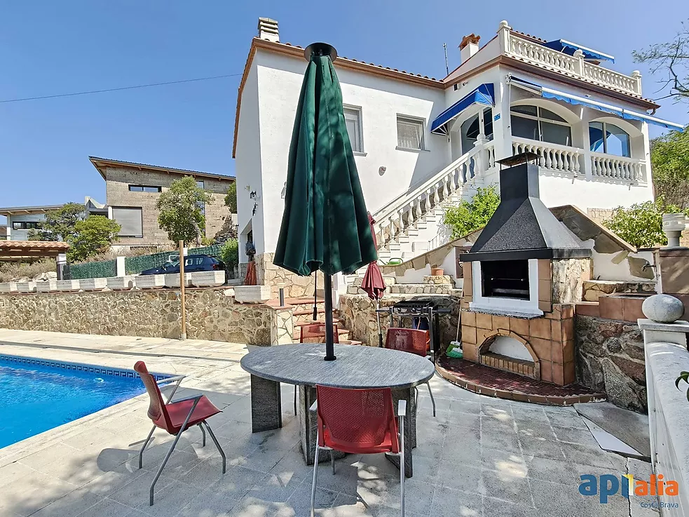 Villa for sale in Calonge