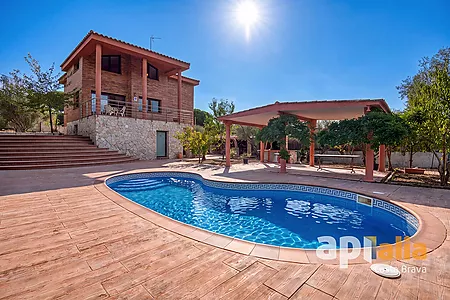 Villa for sale in Calonge