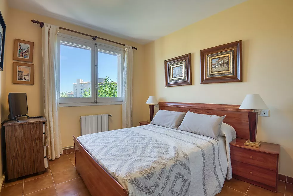 Exclusiva Apialia Costa Brava. Casa adossada de 131 m  en venda a una zona privilegiada de S'Agaró, amb 3 habitacions dobles, 2 banys complets, jardí 
