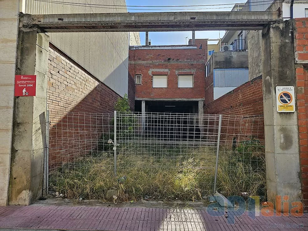 Parcela en venta en Sant Feliu de Guíxols