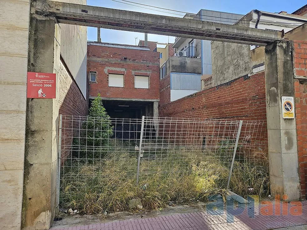 Parcela en venta en Sant Feliu de Guíxols