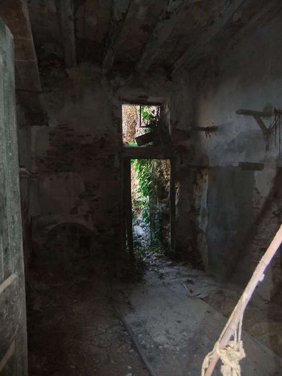 ?Casa de piedra a restaurar, situada en el casco antiguo de Calonge